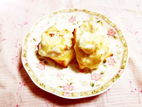 バナナ＆シナモン風味♪チーズケーキ風トースト